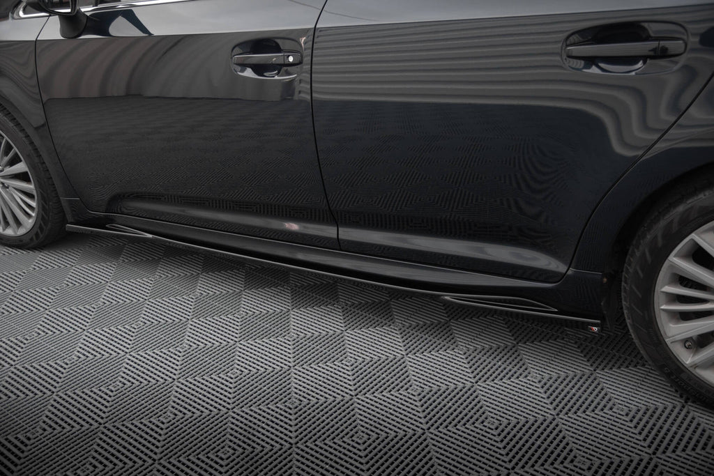 Toyota Avensis Mk3 Facelift Mud Flaps