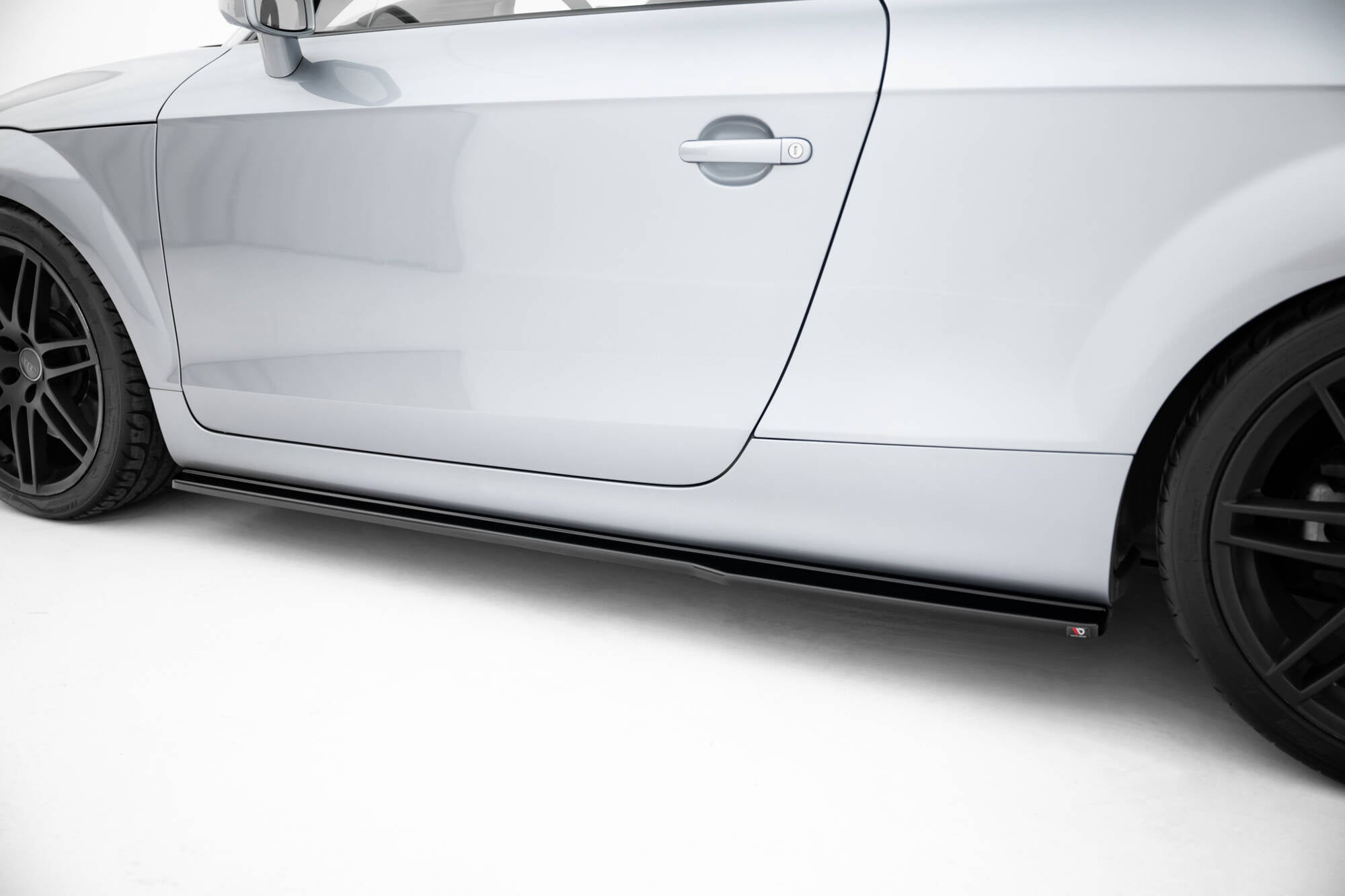 Taloneras V.1 Audi TT S / TT S-Line 8J Facelift
