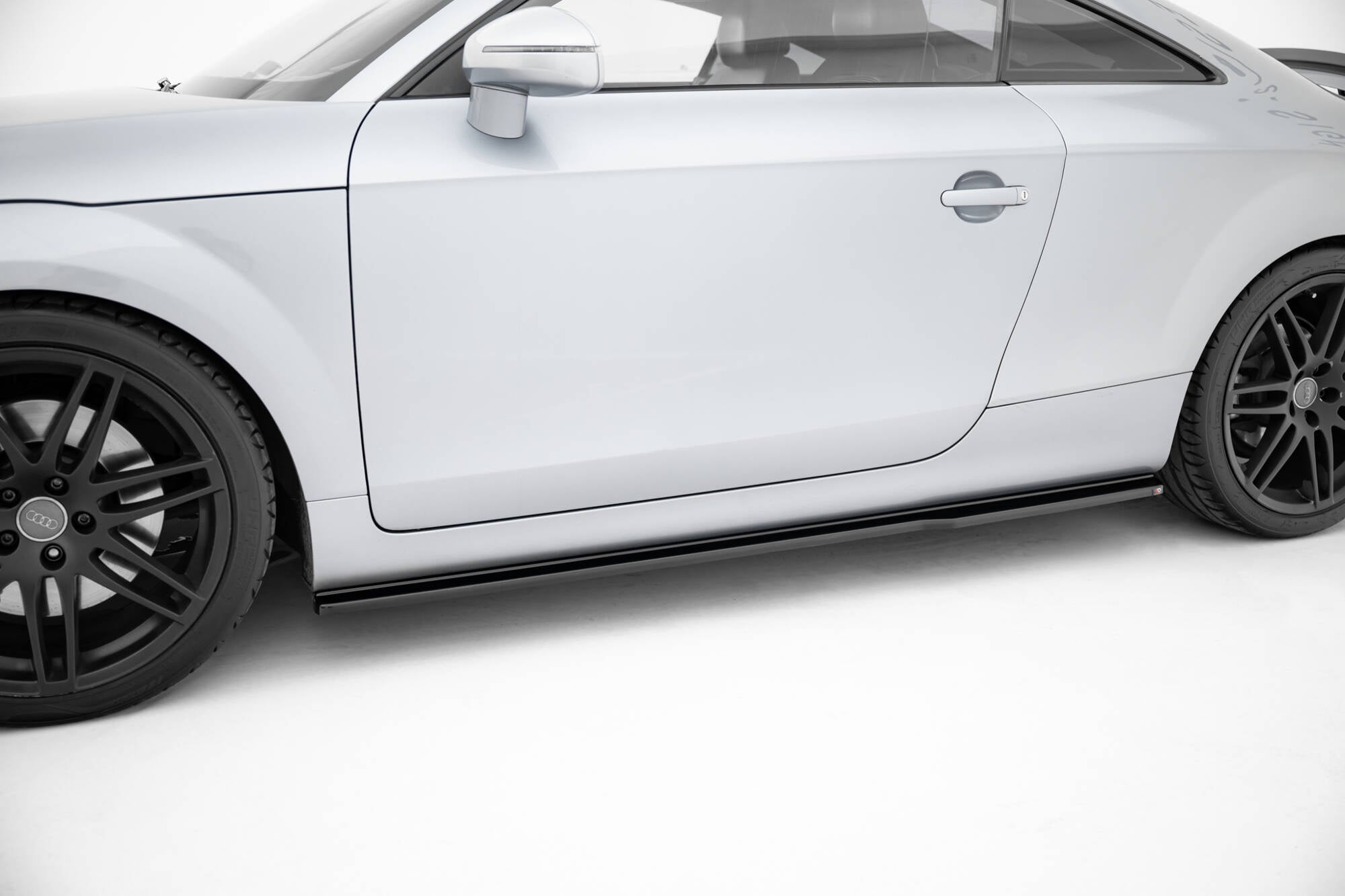 Taloneras V.1 Audi TT S / TT S-Line 8J Facelift