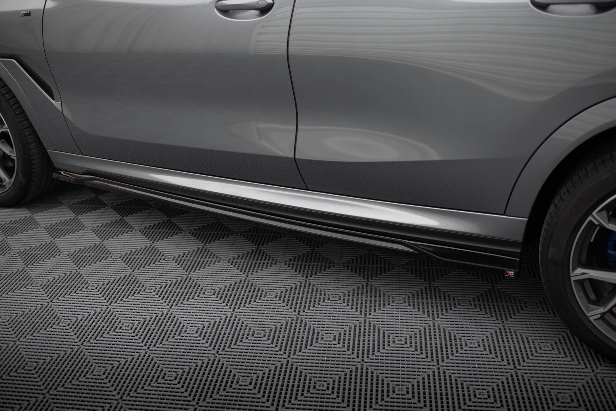 Taloneras V.1 BMW X6 M-Pack G06 Facelift