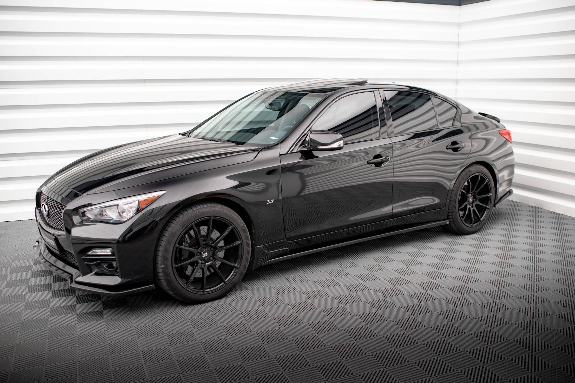 Taloneras V.1 Infiniti Q50 S Mk1