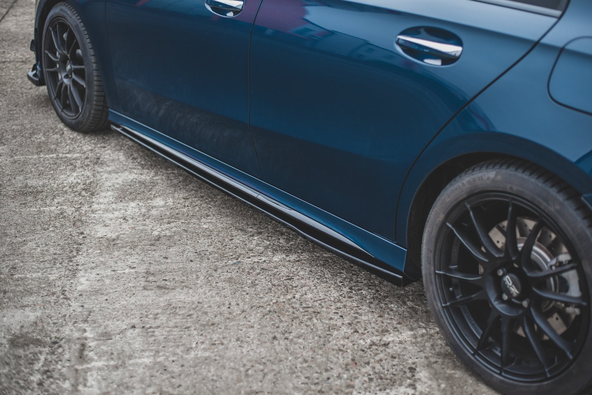 Taloneras V.1 Mercedes A35 AMG / AMG-Line W177