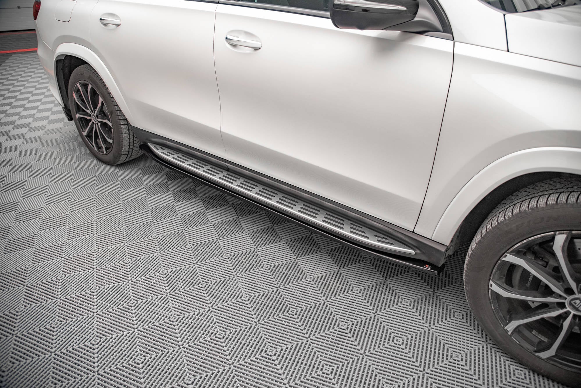 Taloneras V.1 Mercedes-Benz GLS AMG-Line X167