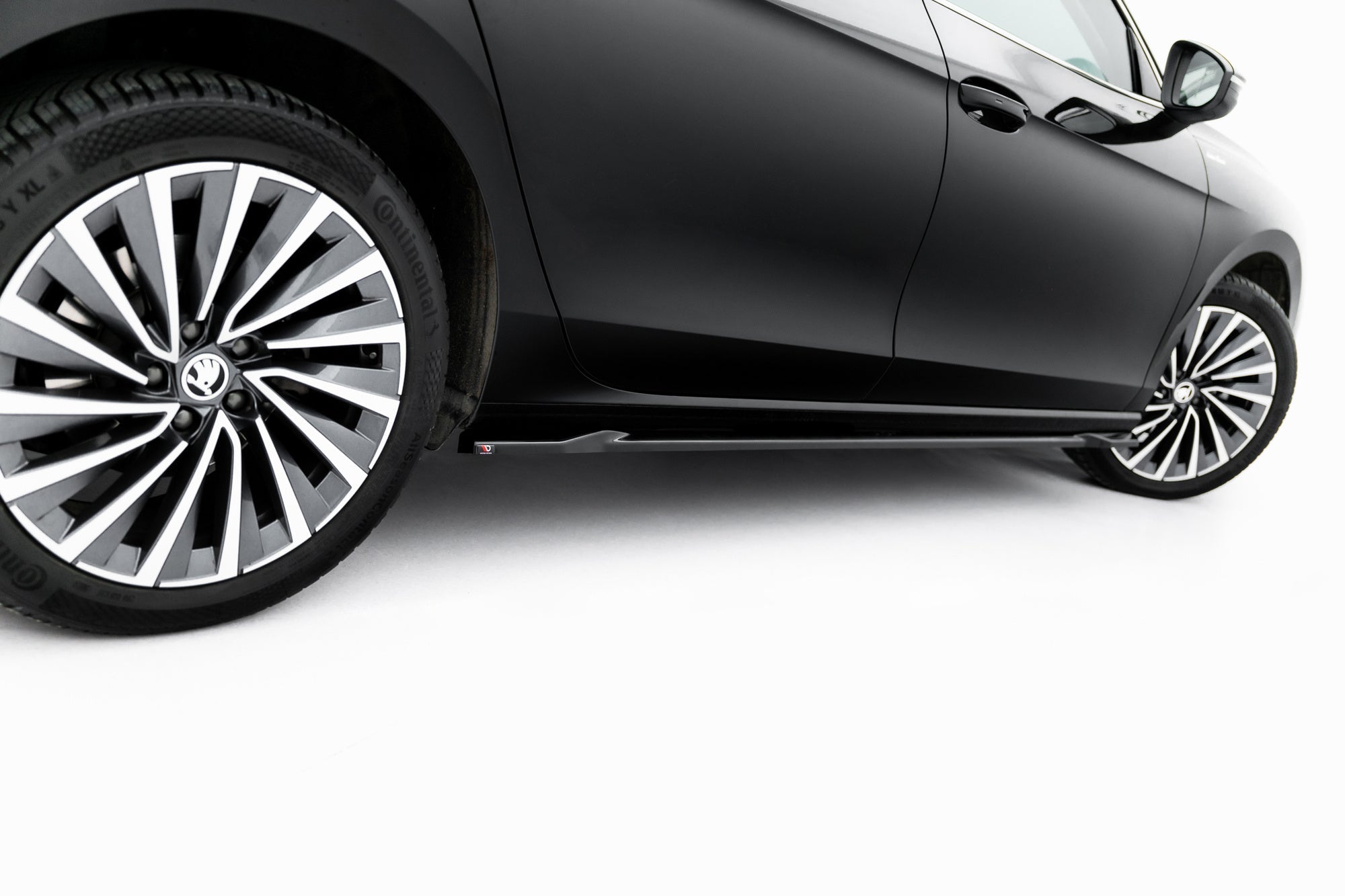 Taloneras V.1 Skoda Superb Mk4