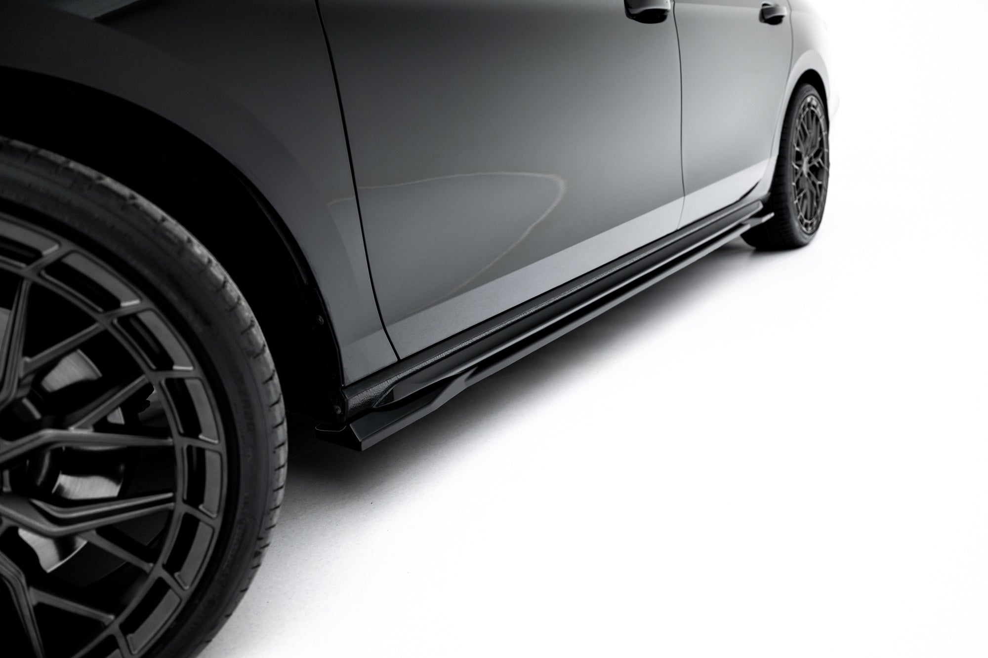 Taloneras V.1 Skoda Superb Sportline Mk4