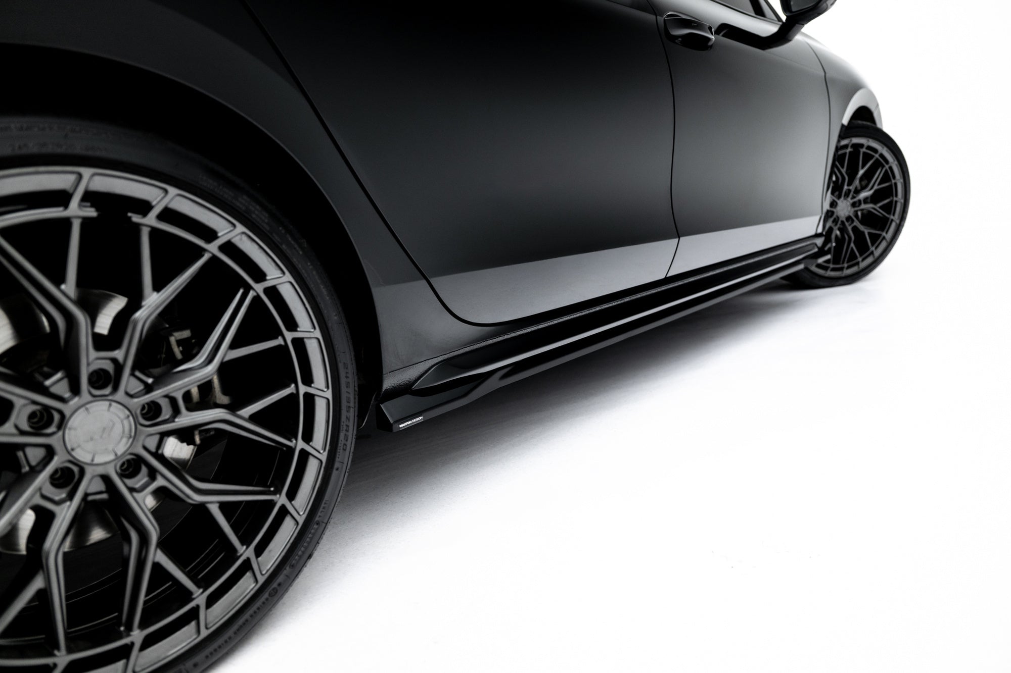 Taloneras V.1 Skoda Superb Sportline Mk4