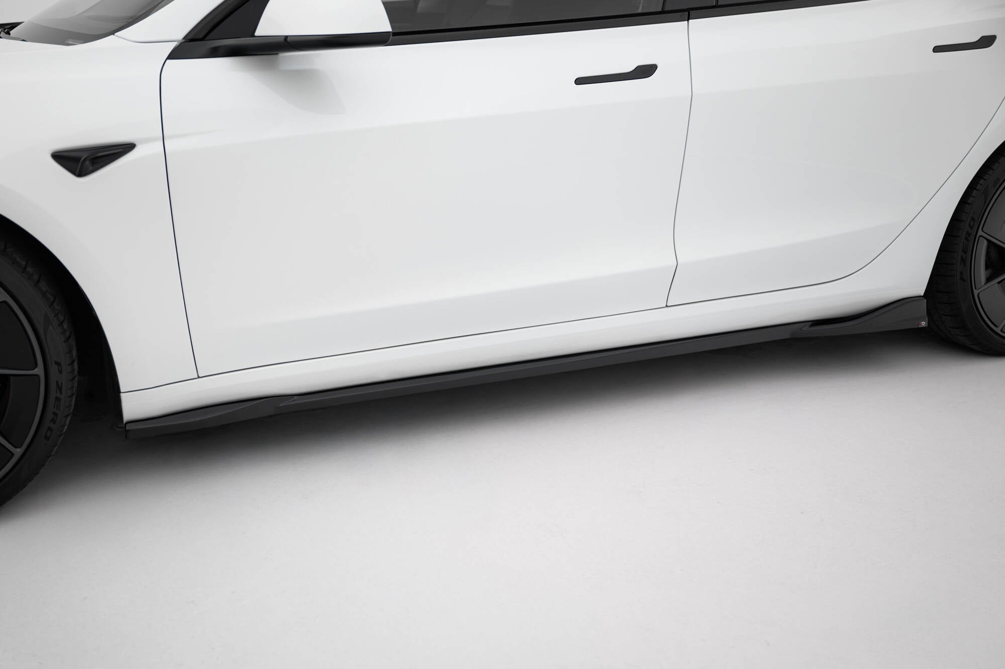 Taloneras V.1 Tesla Model 3 Performance Mk1 Facelift