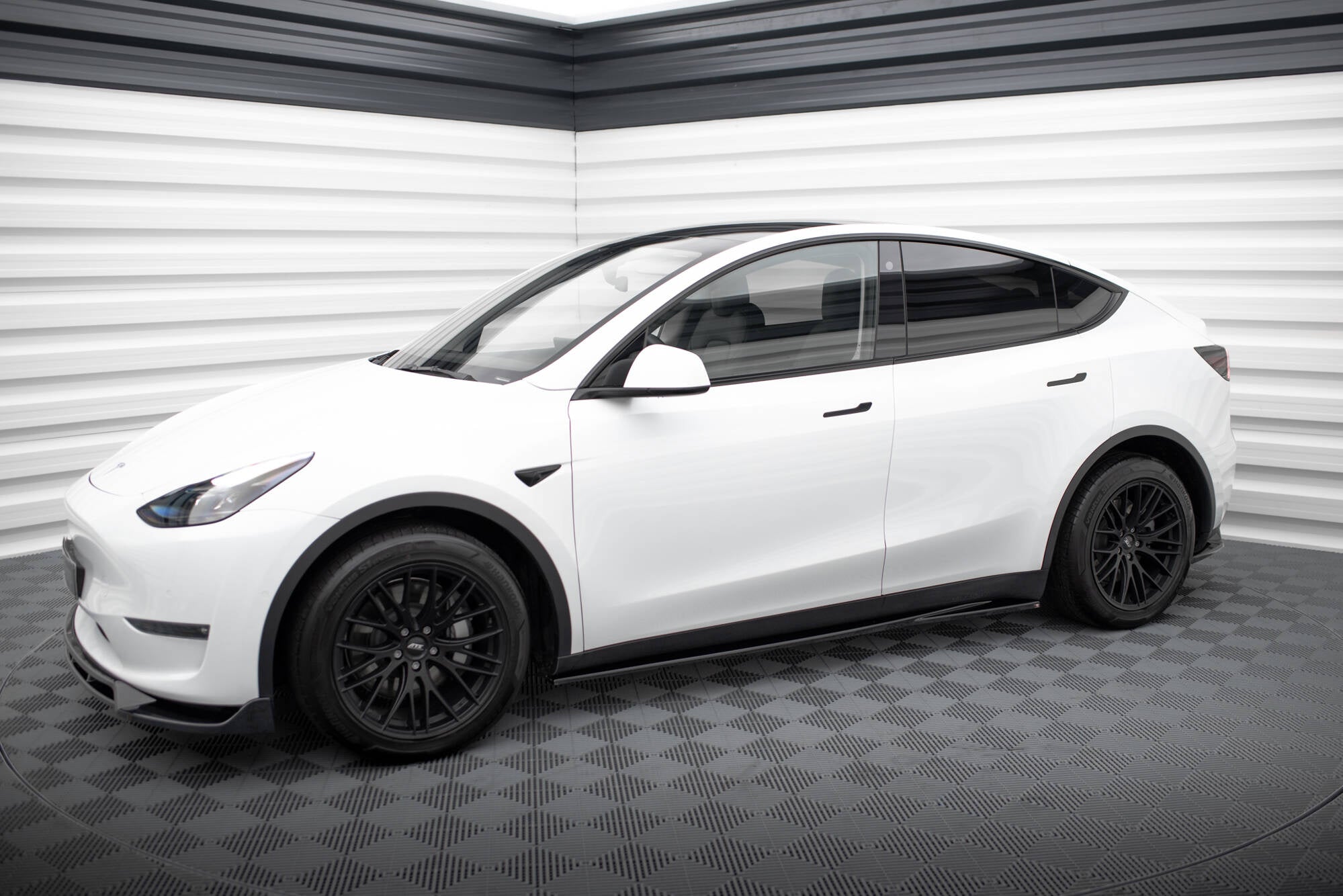 Taloneras V.1 Tesla Model Y Mk1