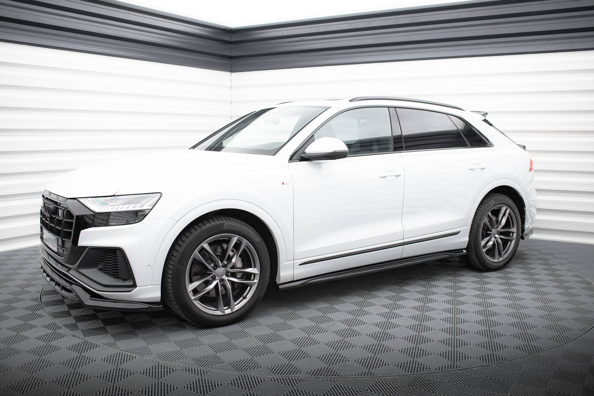 Taloneras V.2 Audi Q8 / Q8 S-line / SQ8 Mk1 / Mk1 Facelift