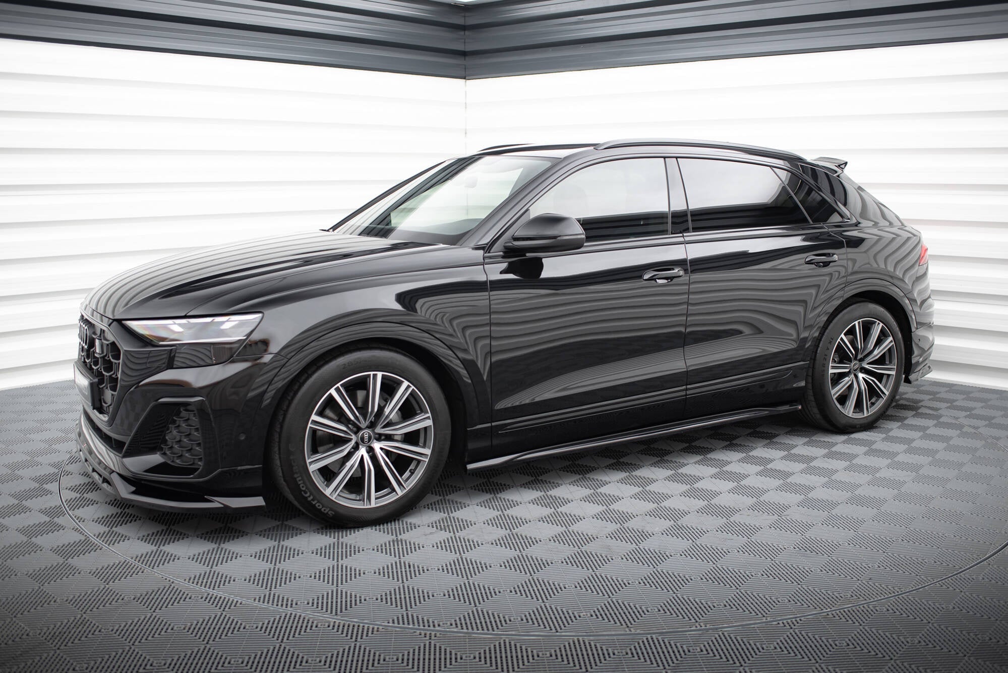 Taloneras V.2 Audi Q8 / Q8 S-line / SQ8 Mk1 / Mk1 Facelift