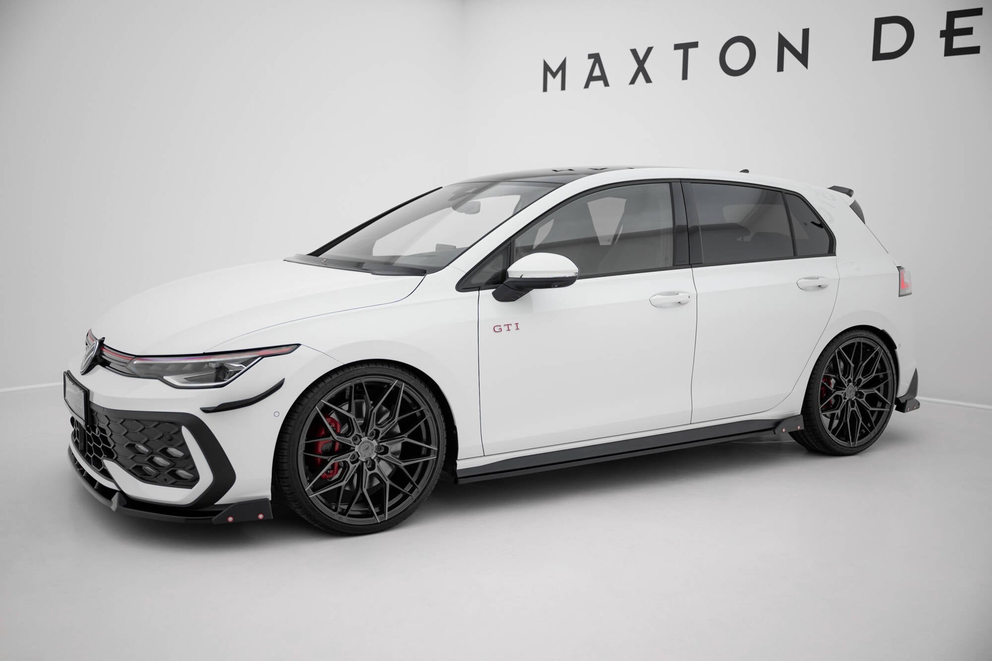 Taloneras V.2 + Flaps Volkswagen Golf GTI / GTE / GTI Clubsport / GTD / R-Line Mk8