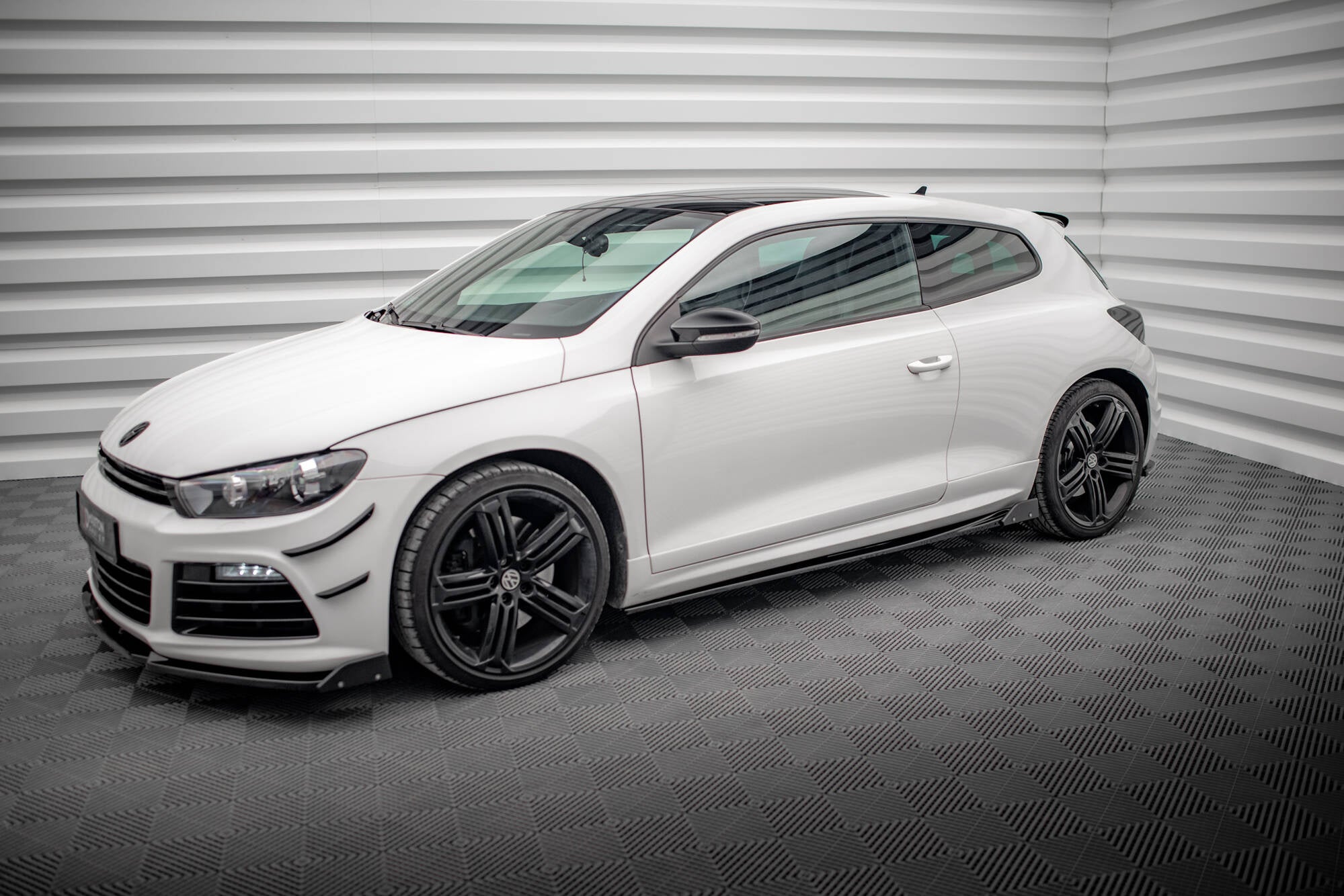 Taloneras V.2 + Flaps Volkswagen Scirocco R Mk3