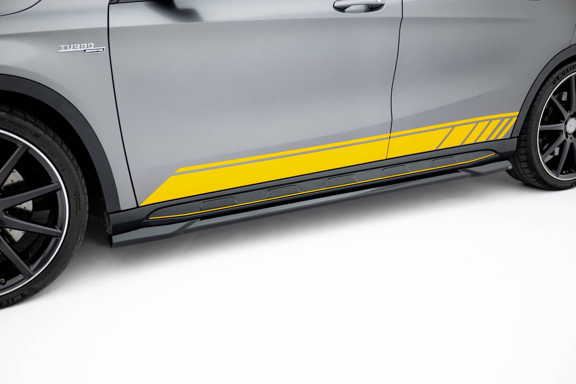 Taloneras V.2 Mercedes-Benz GLA 45 AMG X156