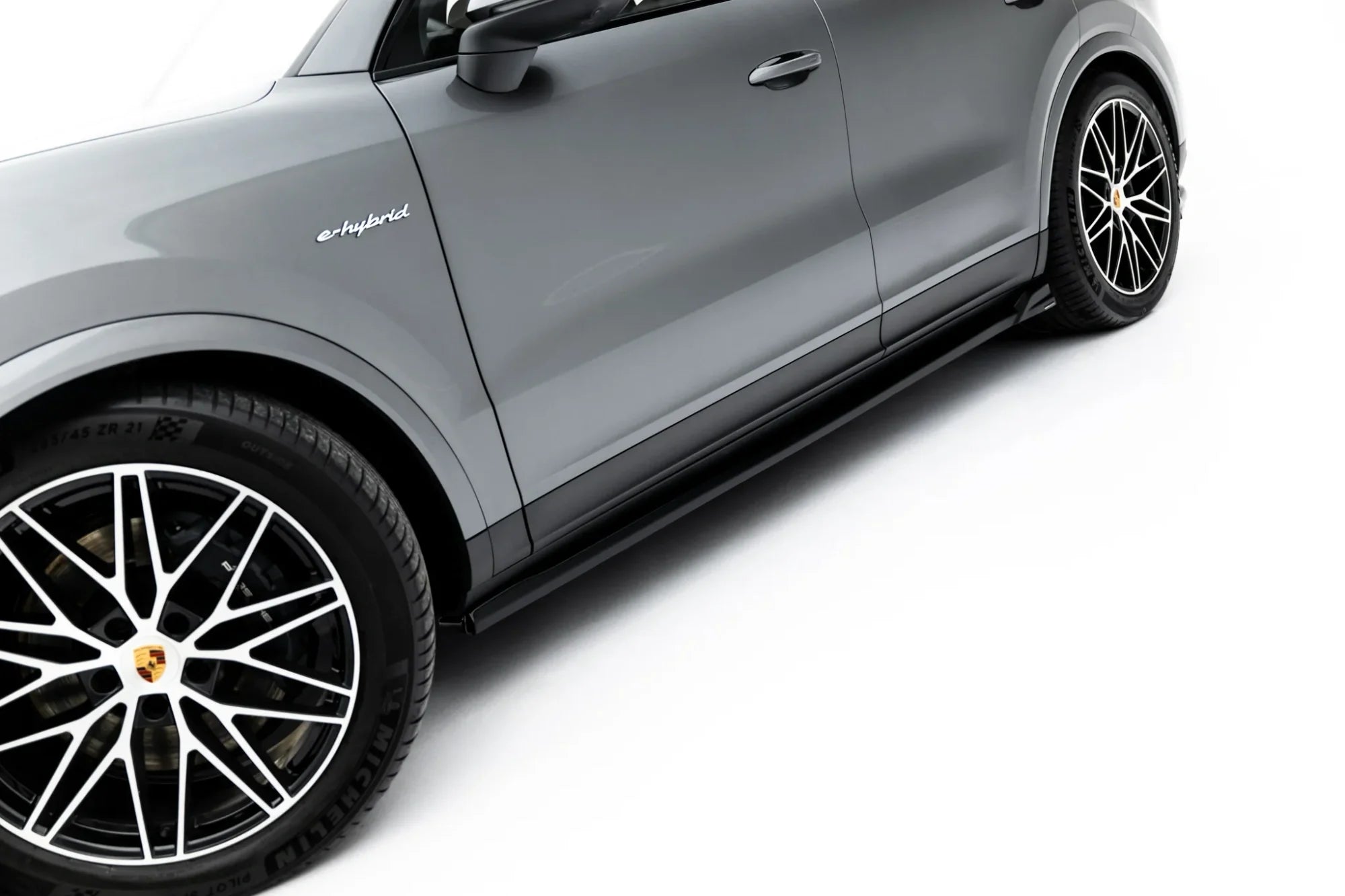 Taloneras V.2 Porsche Cayenne SUV / Coupé Mk3 Facelift