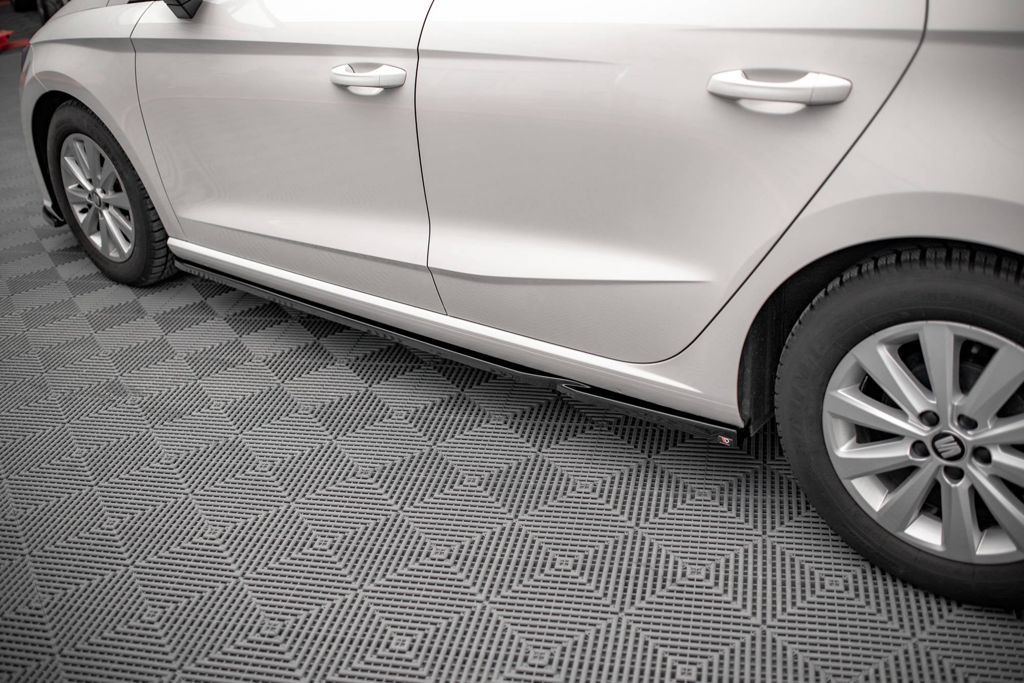 Taloneras V.2 Seat Ibiza FR / Standard Mk5