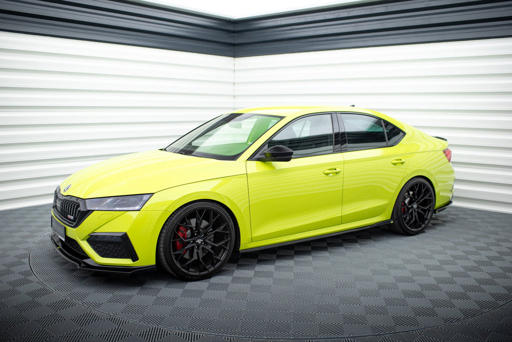 Side Skirts V.2 Skoda Octavia RS Liftback / Estate Mk4