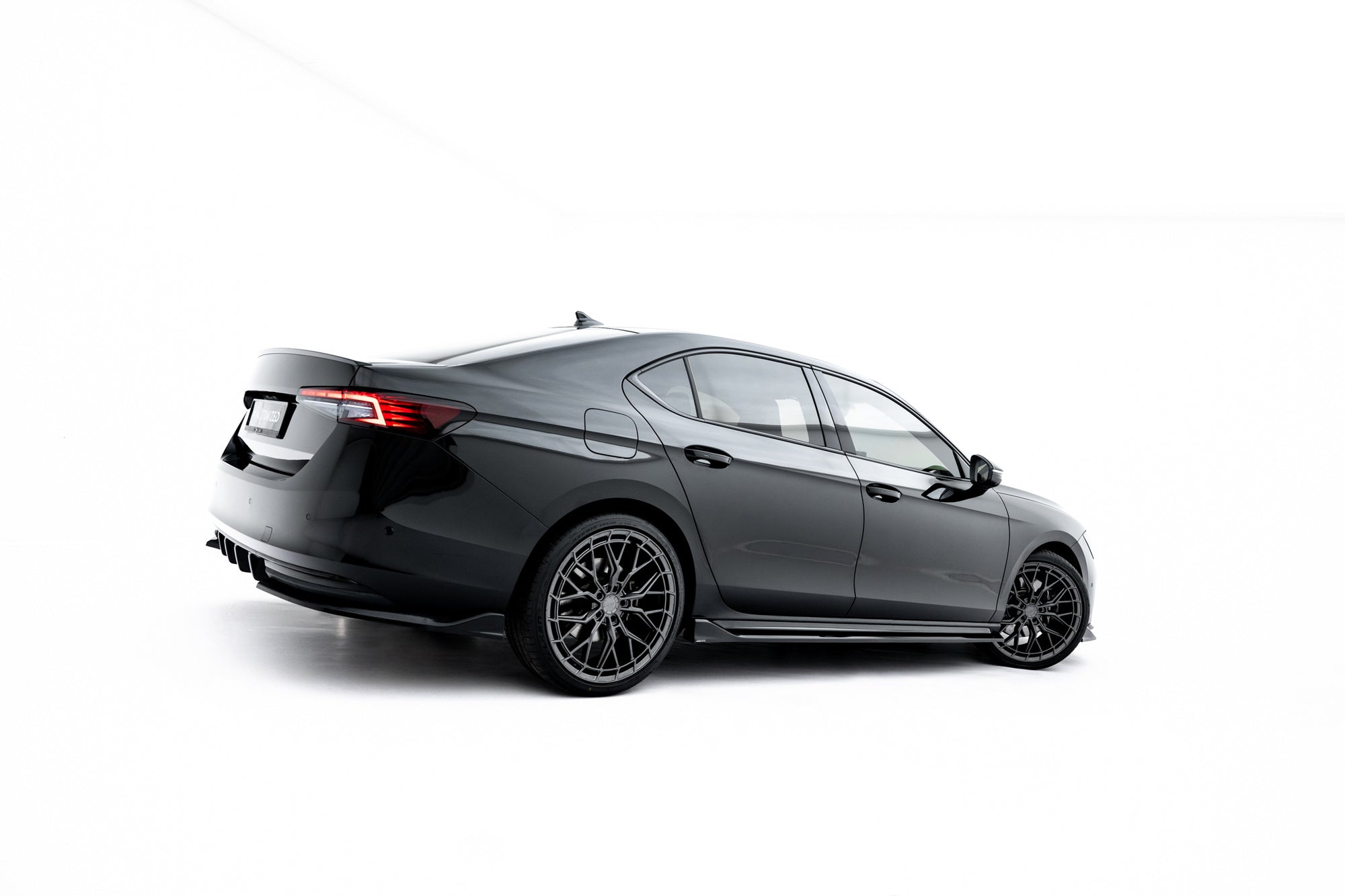Taloneras V.2 Skoda Superb Sportline Mk4
