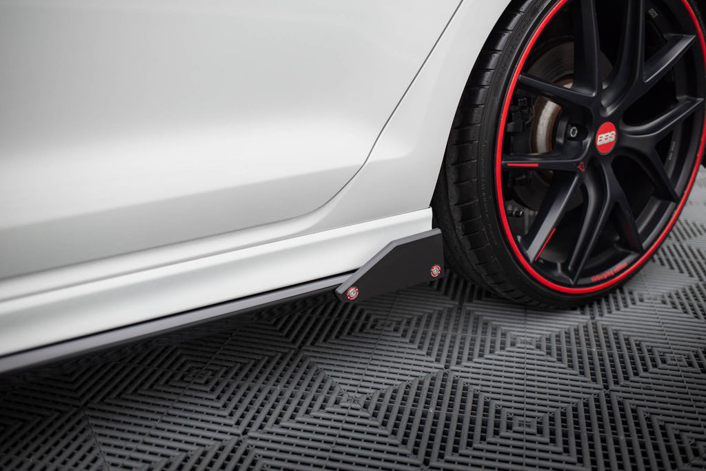 Taloneras V.3+ Flaps Volkswagen Golf R / R-Line Mk7