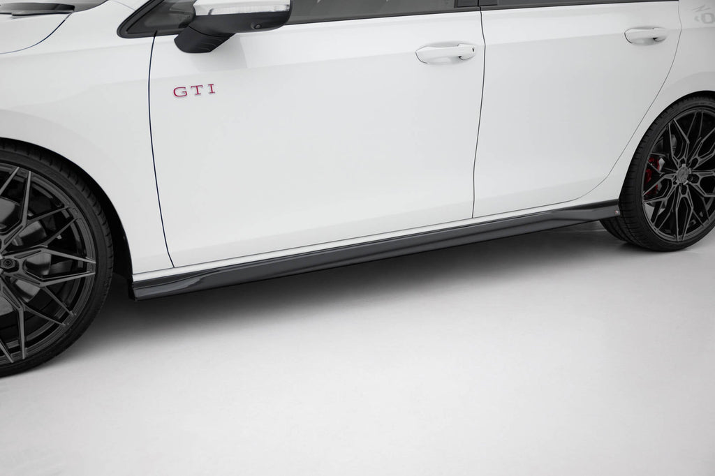 Taloneras V.3 Volkswagen Golf Mk8 GTI / GTE / GTI Clubsport / GTD / R-Line