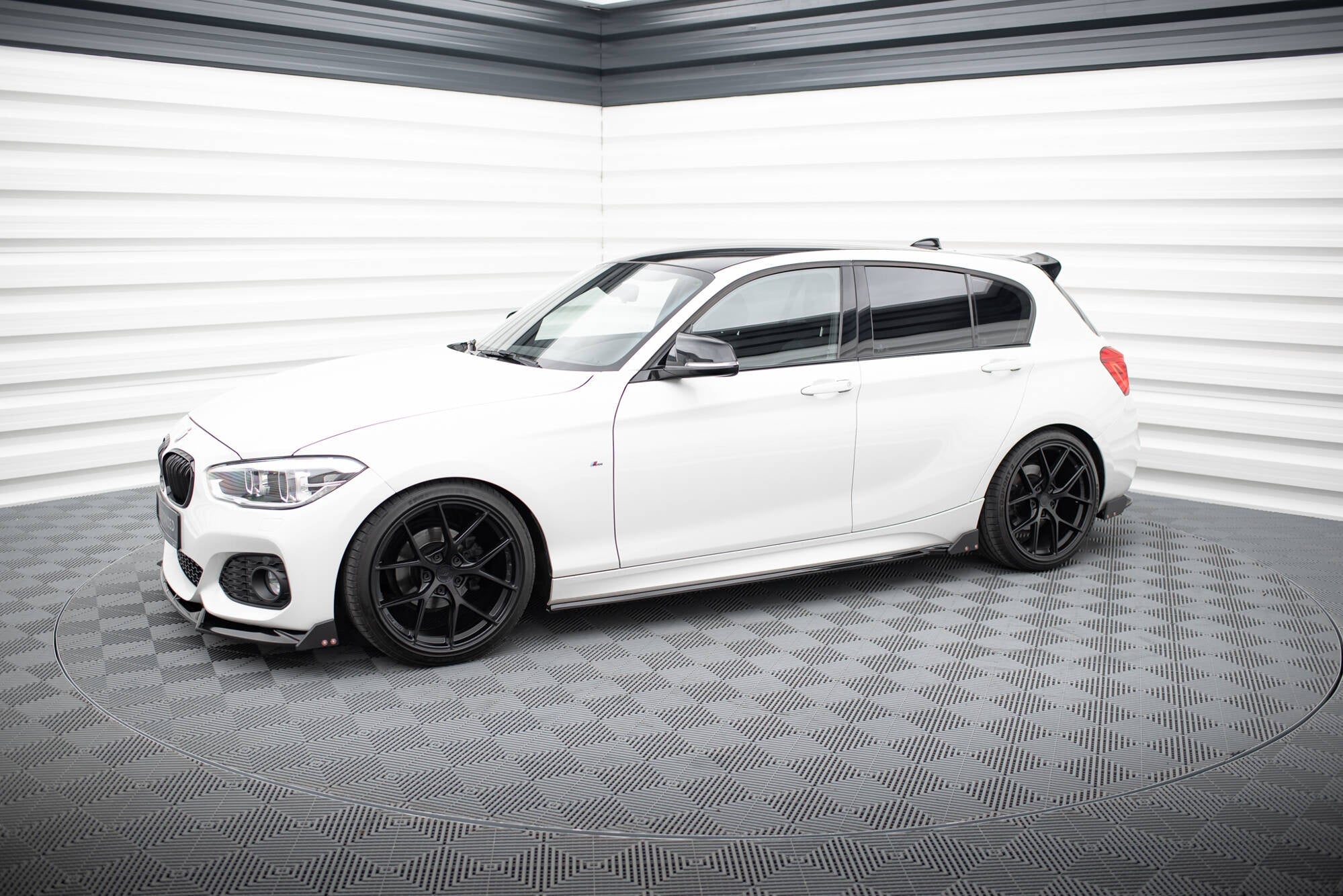 Taloneras V.4 + Flaps BMW Serie 1 M-Pack / M140i F20 Facelift