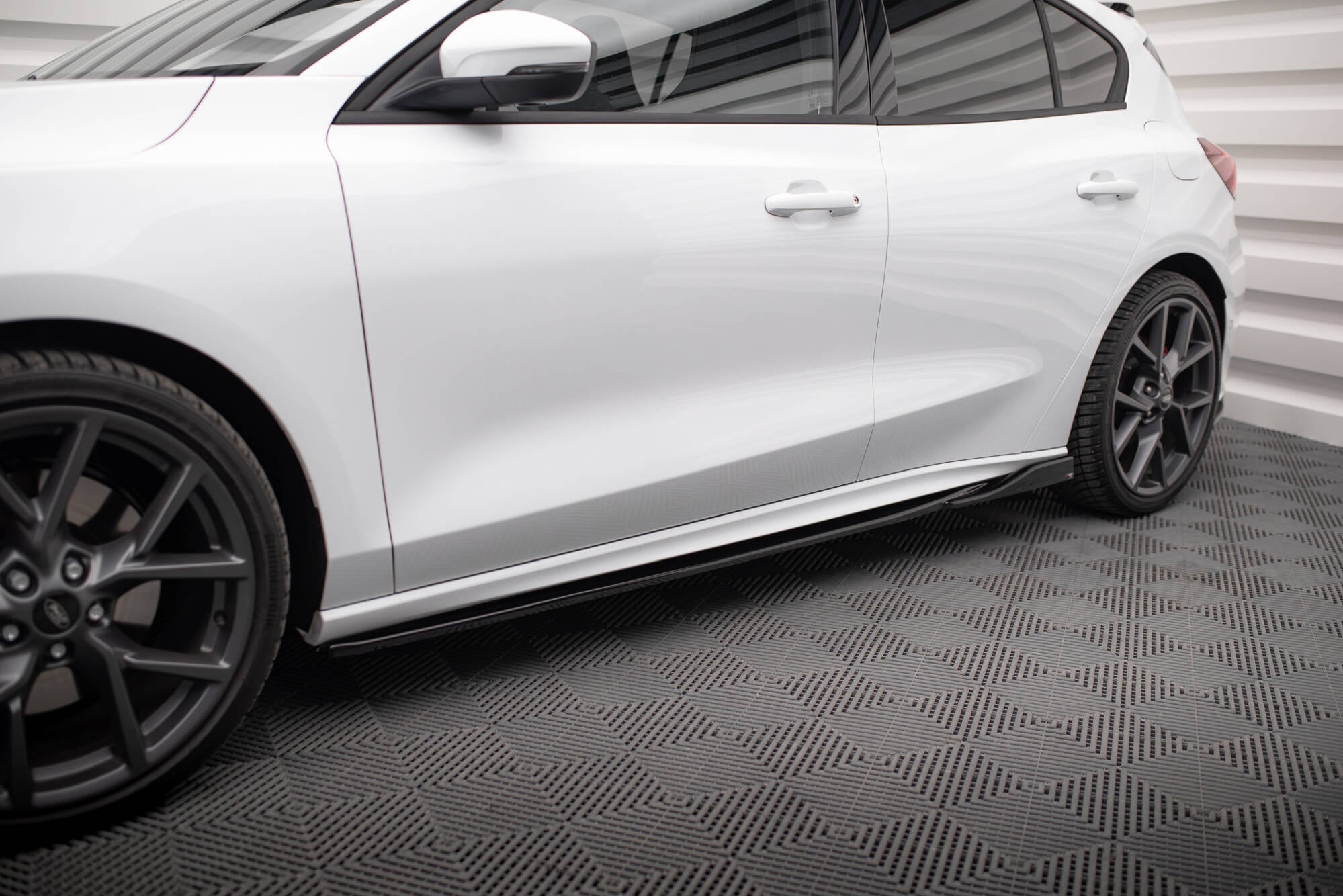 Taloneras V.4 Ford Focus ST / ST-Line Mk4 Facelift