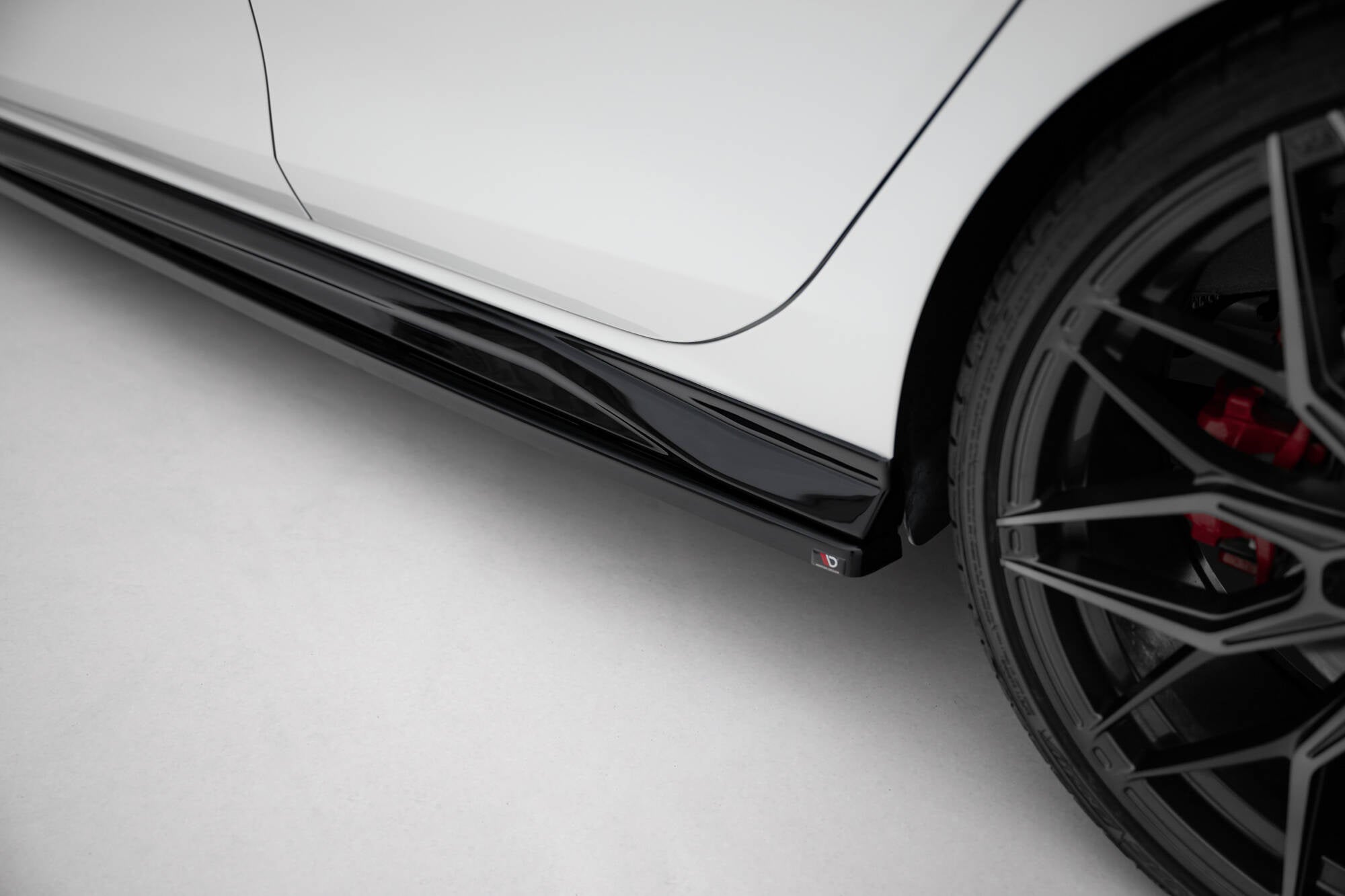 Taloneras V.4 Volkswagen Golf GTI / GTE / GTI Clubsport / GTD / R-Line Mk8