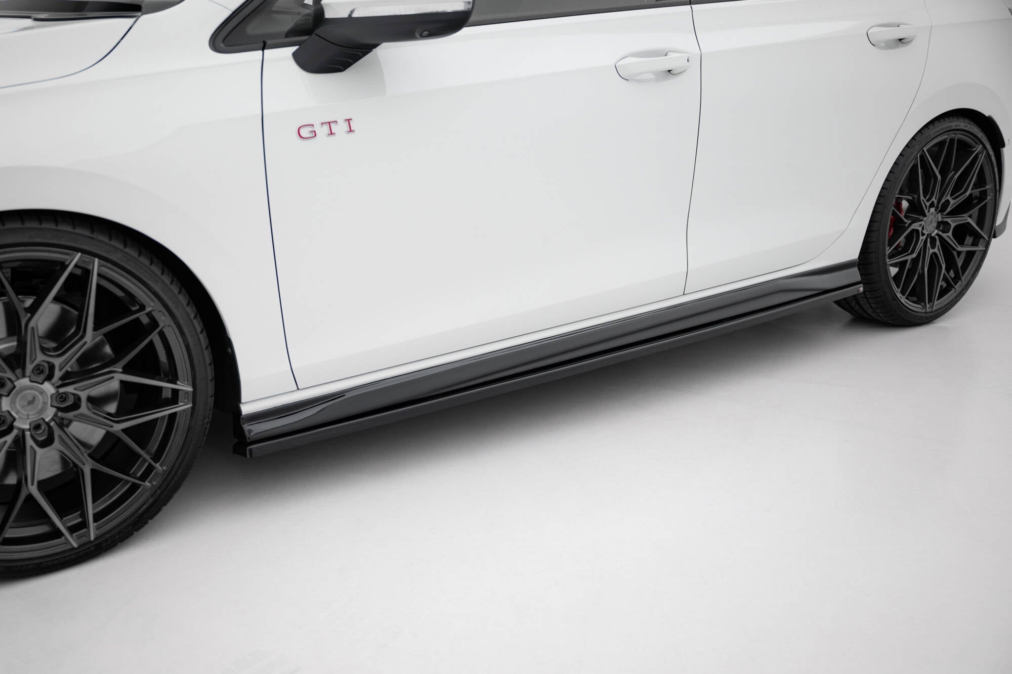 Taloneras V.4 Volkswagen Golf GTI / GTE / GTI Clubsport / GTD / R-Line Mk8