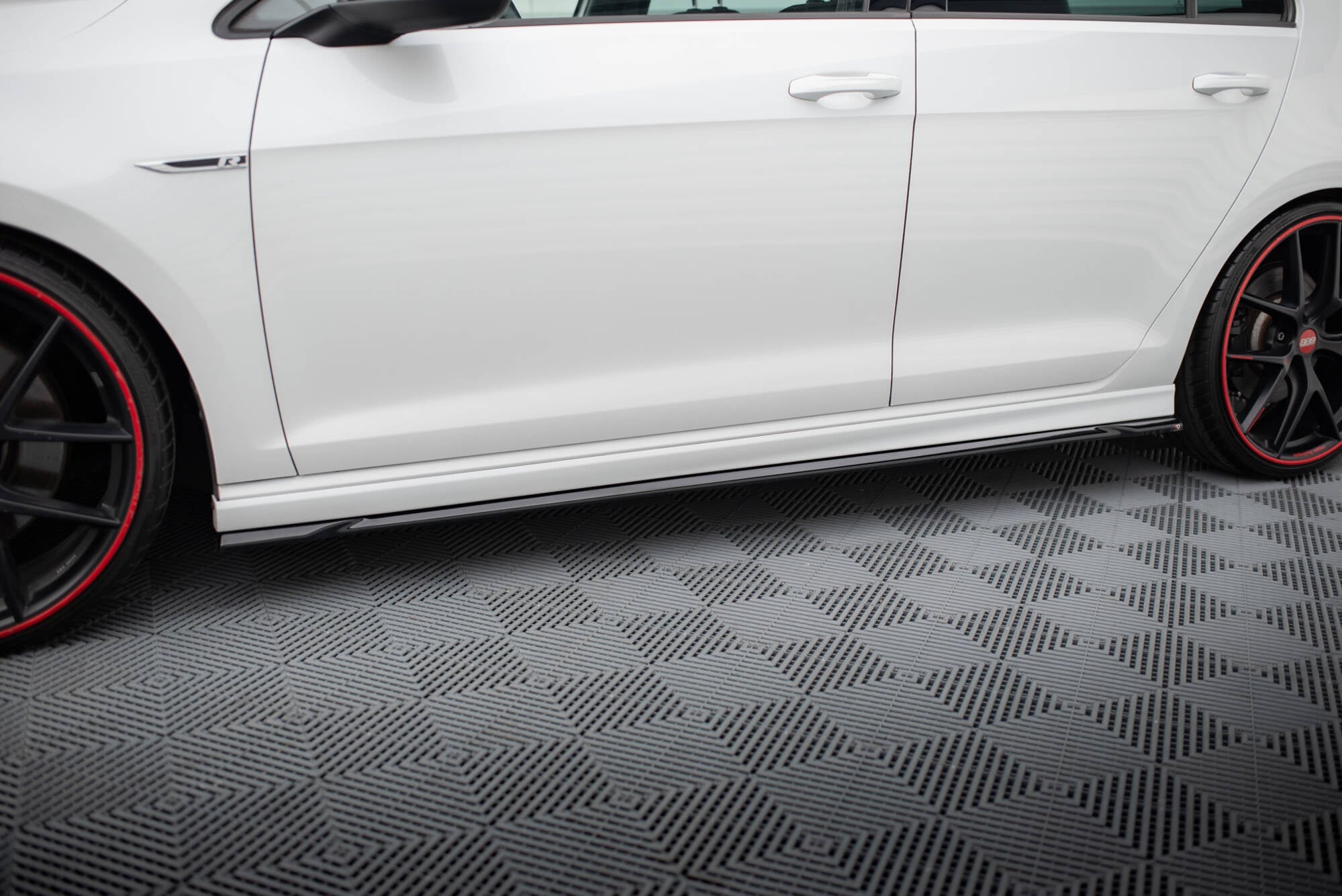 Taloneras V.4 Volkswagen Golf R / R-Line Mk7
