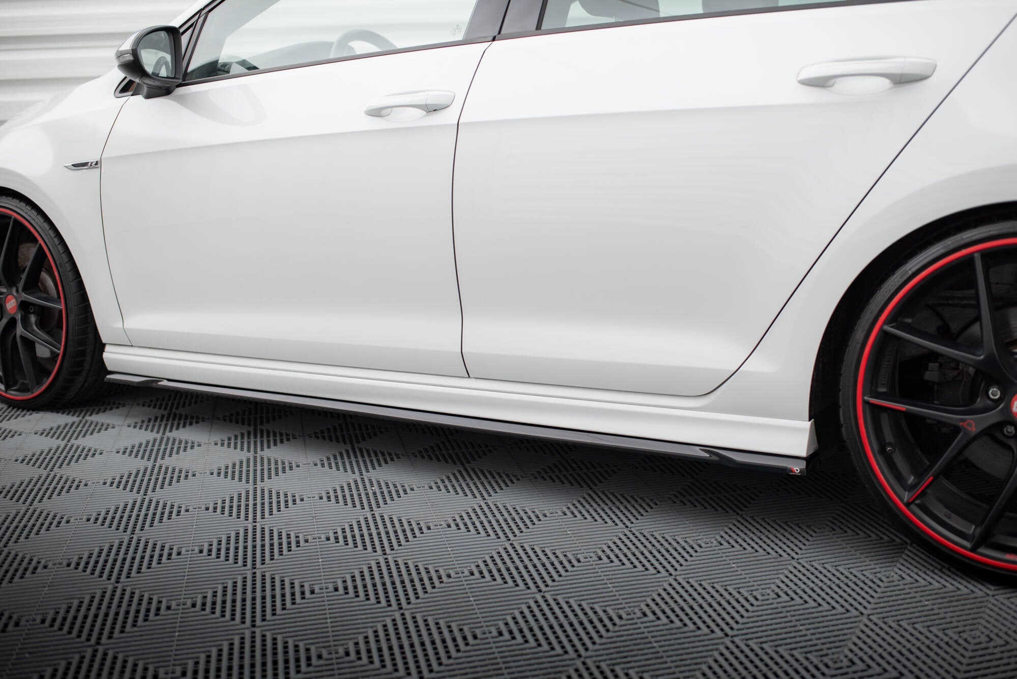Taloneras V.4 Volkswagen Golf R / R-Line Mk7