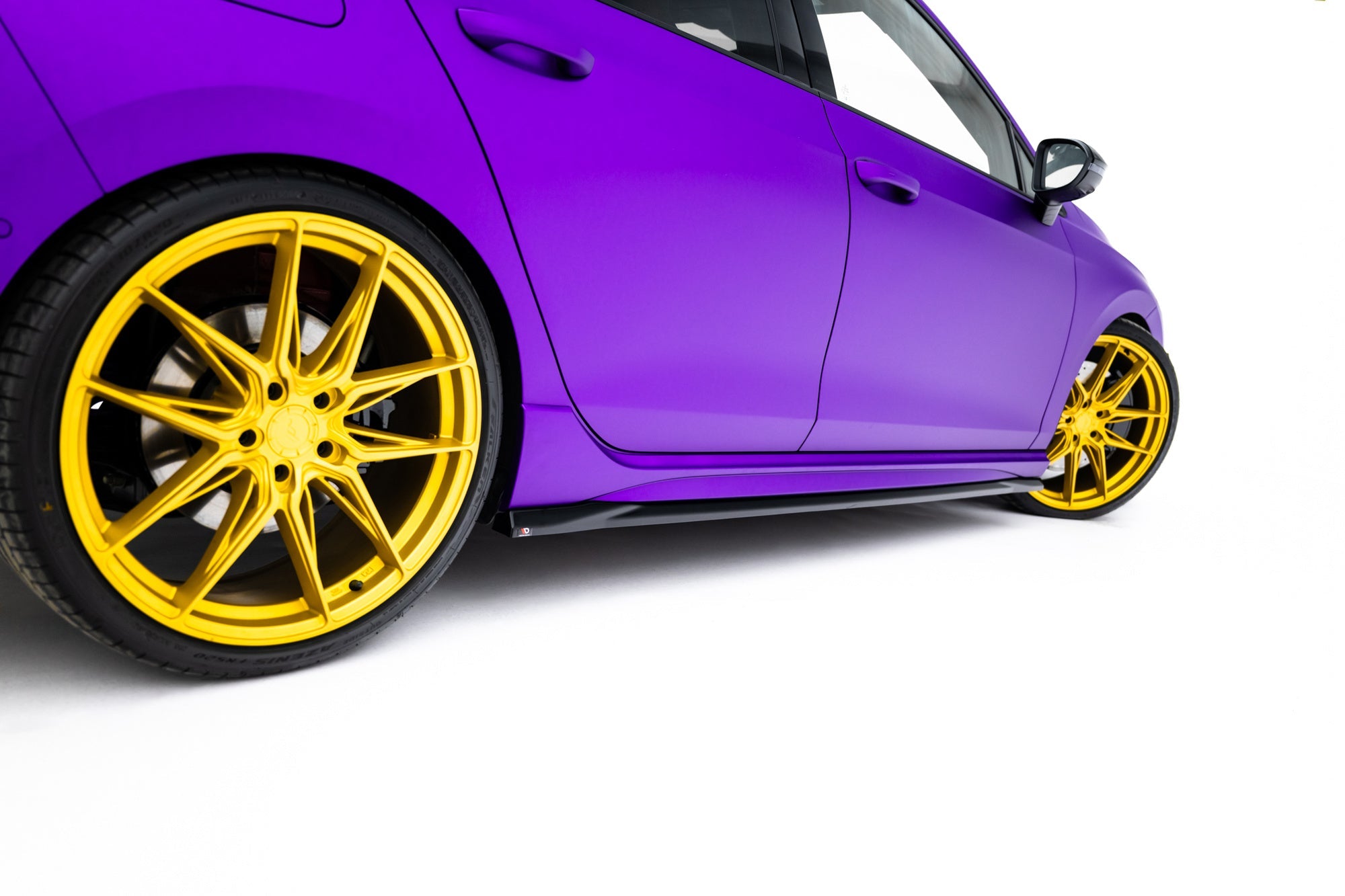 Taloneras V.5 Volkswagen Golf R Hatchback Mk8 / Mk8 Facelift