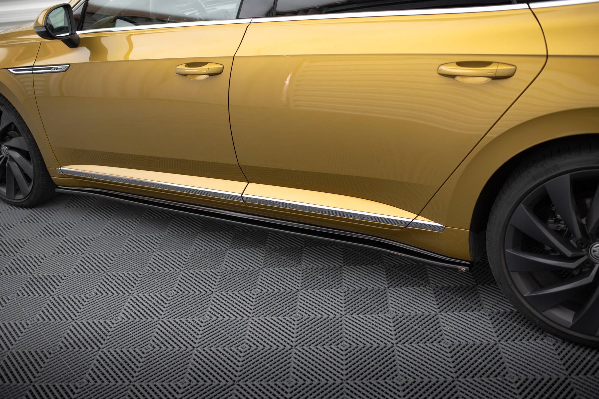 Taloneras Volkswagen Arteon R-Line Berlina / Sedán / Shooting Brake Mk1