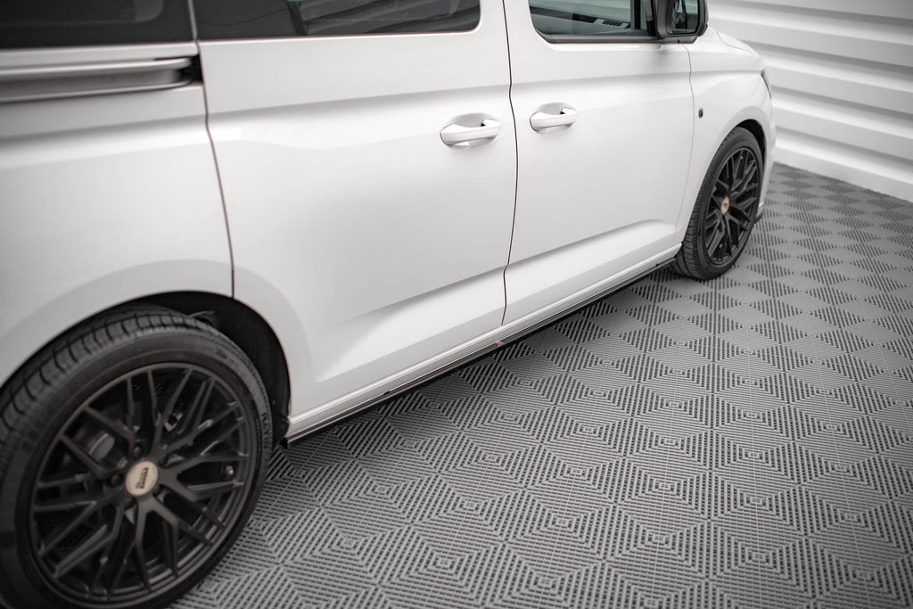 Heel plates Volkswagen Caddy Mk5 / Ford Transit Connect Mk3