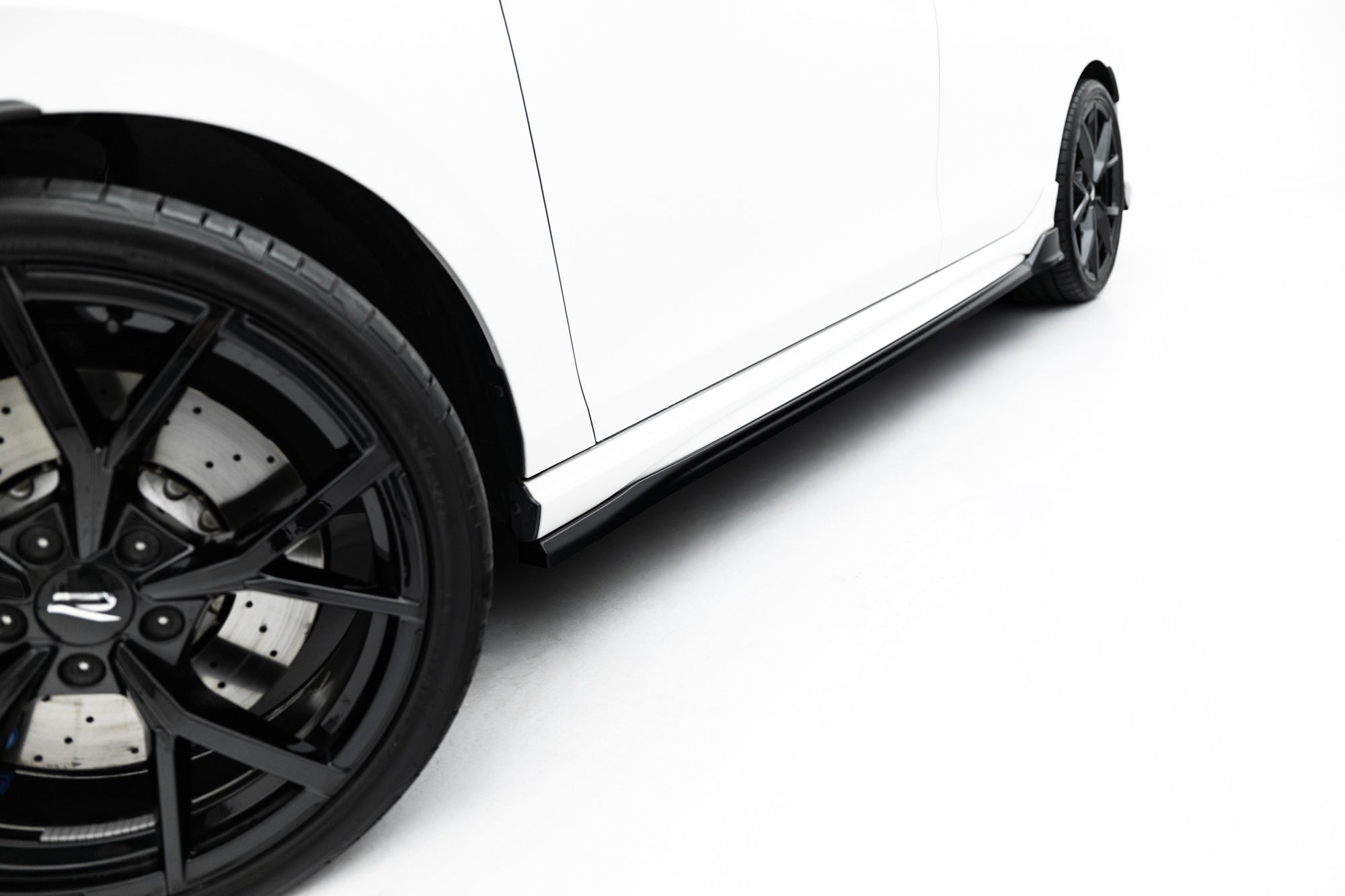 Taloneras Volkswagen Golf R Variant Mk8 / Mk8 Facelift