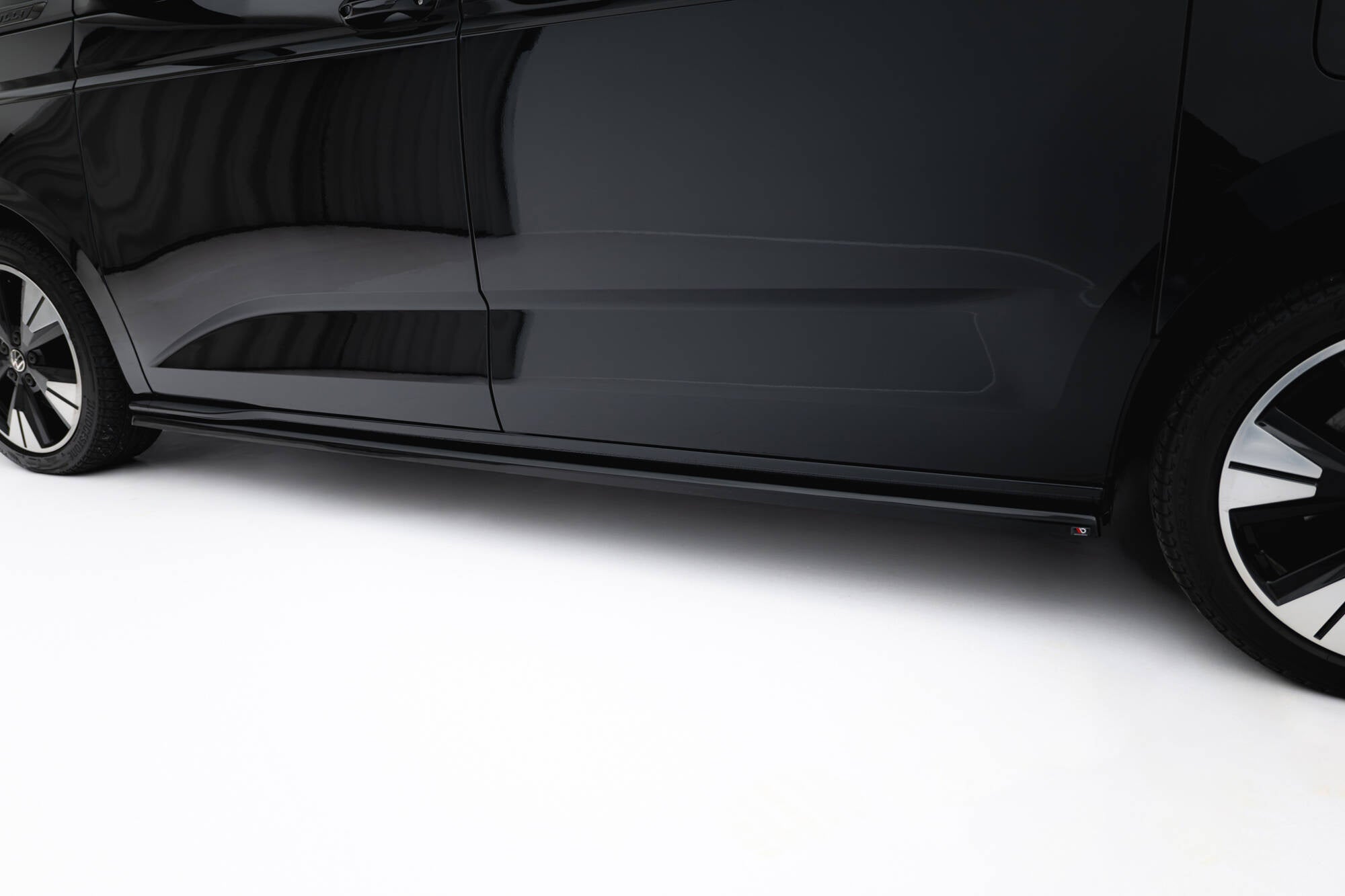 Taloneras Volkswagen Multivan Long T7