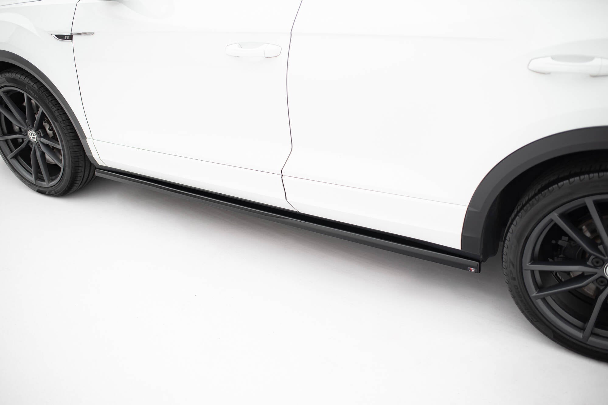 Taloneras Volkswagen T-Roc R / R-Line Mk1