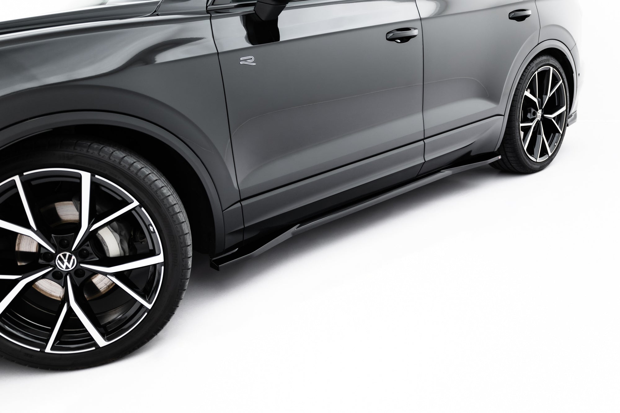 Taloneras Volkswagen Touareg R-Line Mk3 Facelift
