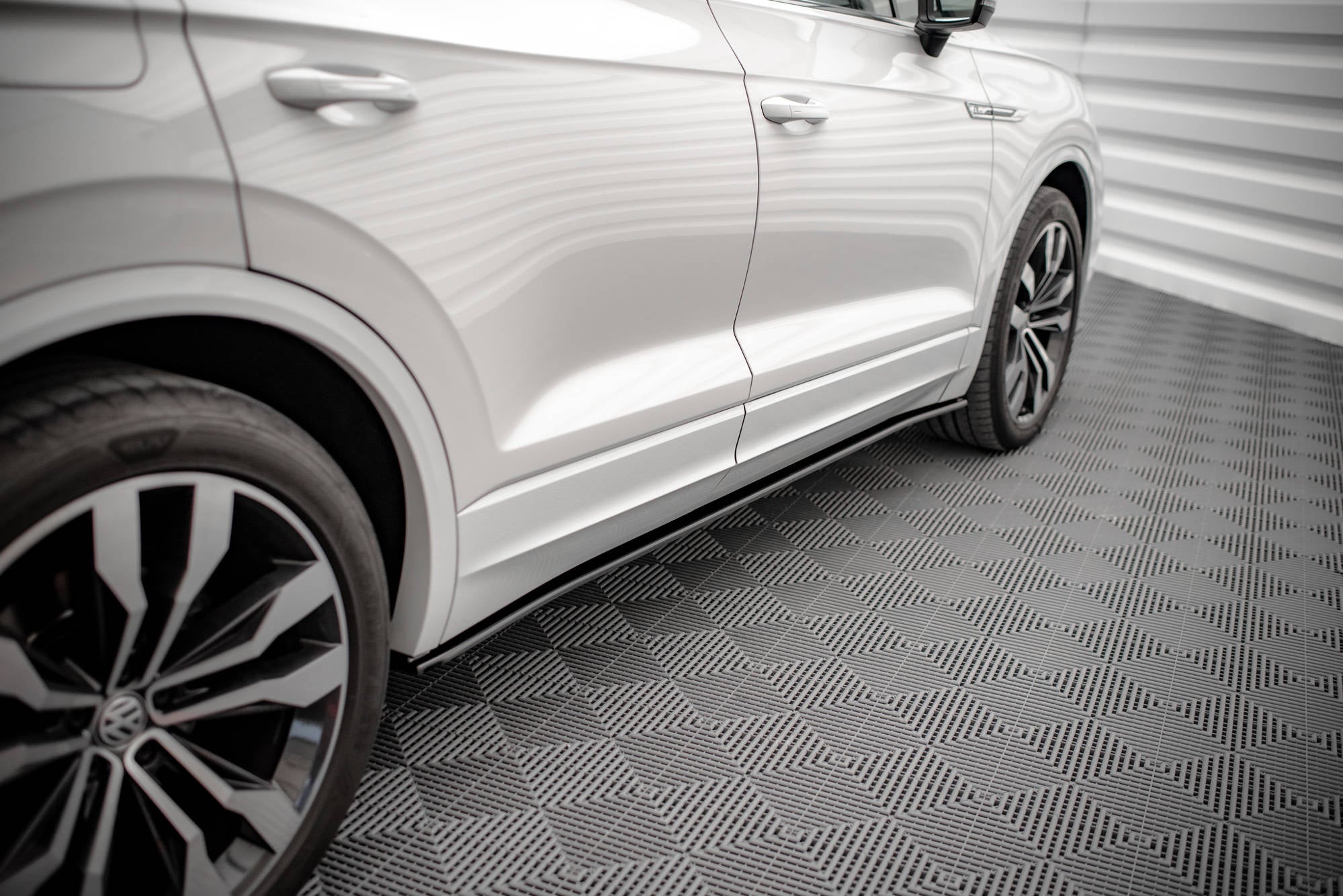 Taloneras Volkswagen Touareg R-line Mk3