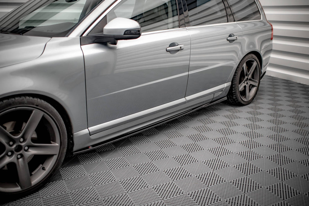 Volvo V70 Mk3 sill covers