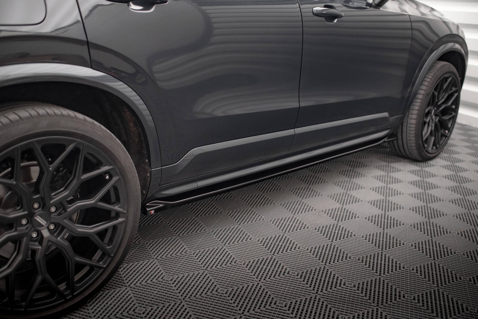 Taloneras Volvo XC90 R-Design Mk2 Facelift