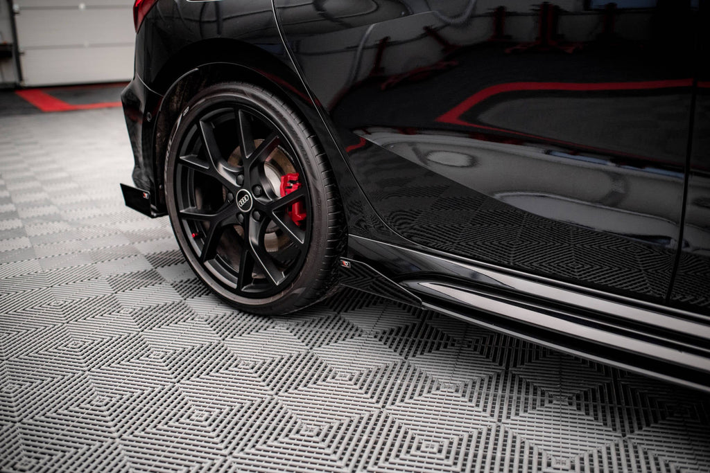 Taloneras Street Pro + Flaps Audi RS3 Sportback 8Y
