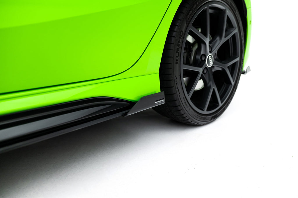 Taloneras Street Pro + Flaps Audi RS3 Sportback 8Y Facelift