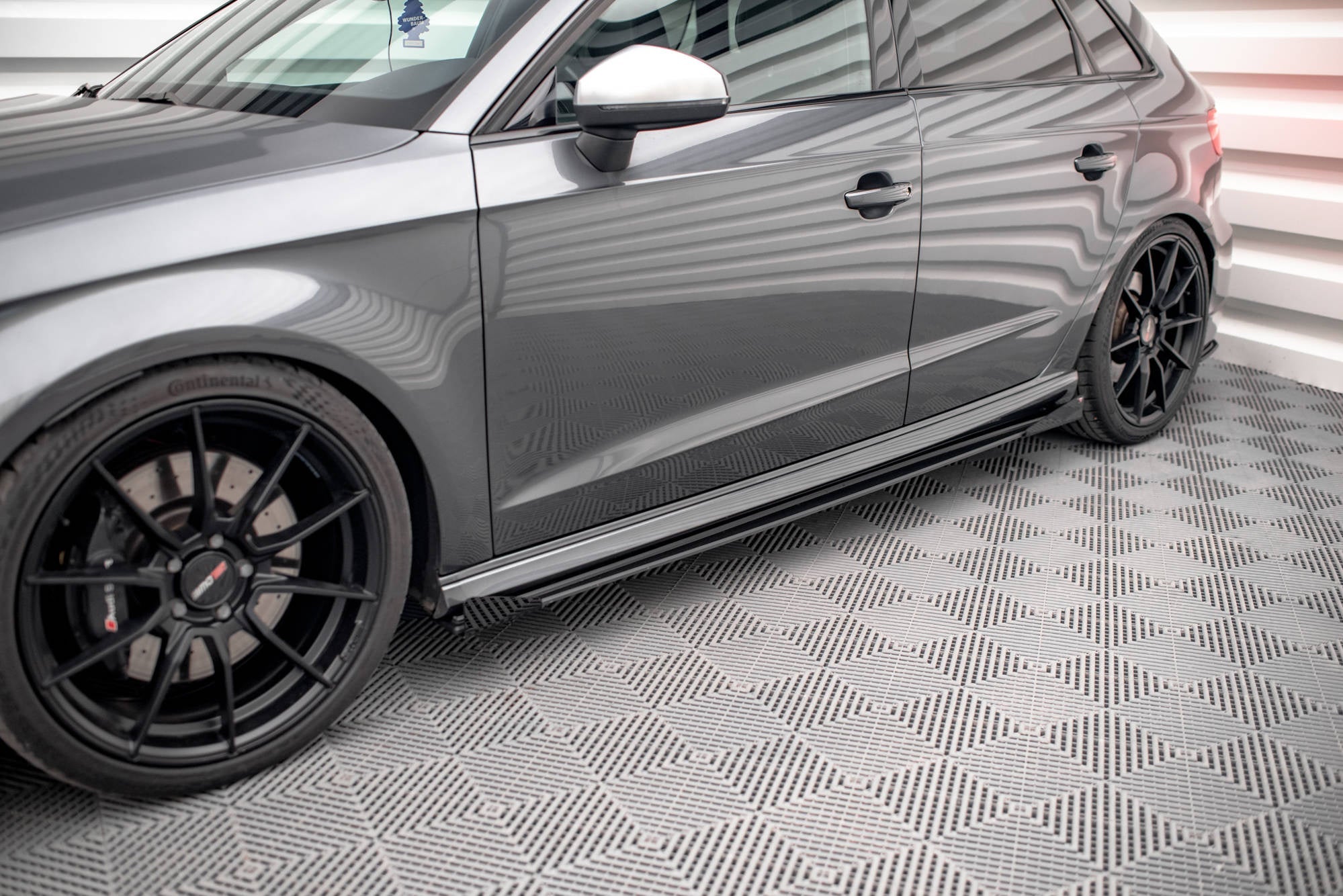 Taloneras Street Pro + Flaps Audi S3 / A3 S-Line Sportback 8V Facelift