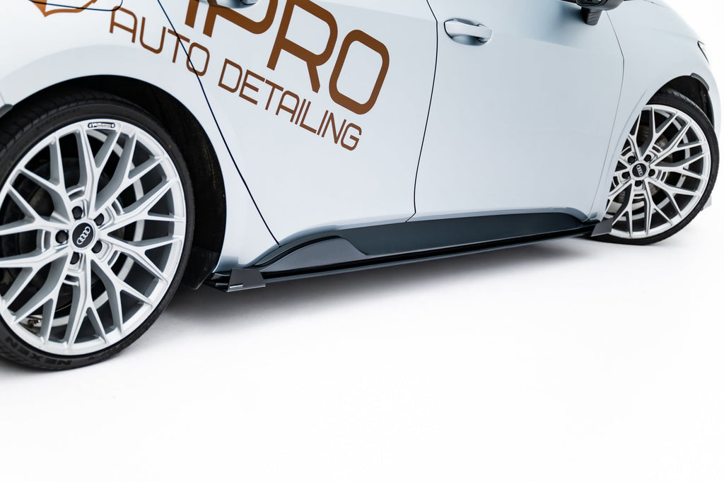 Taloneras Street Pro + Flaps Cupra Born Mk1