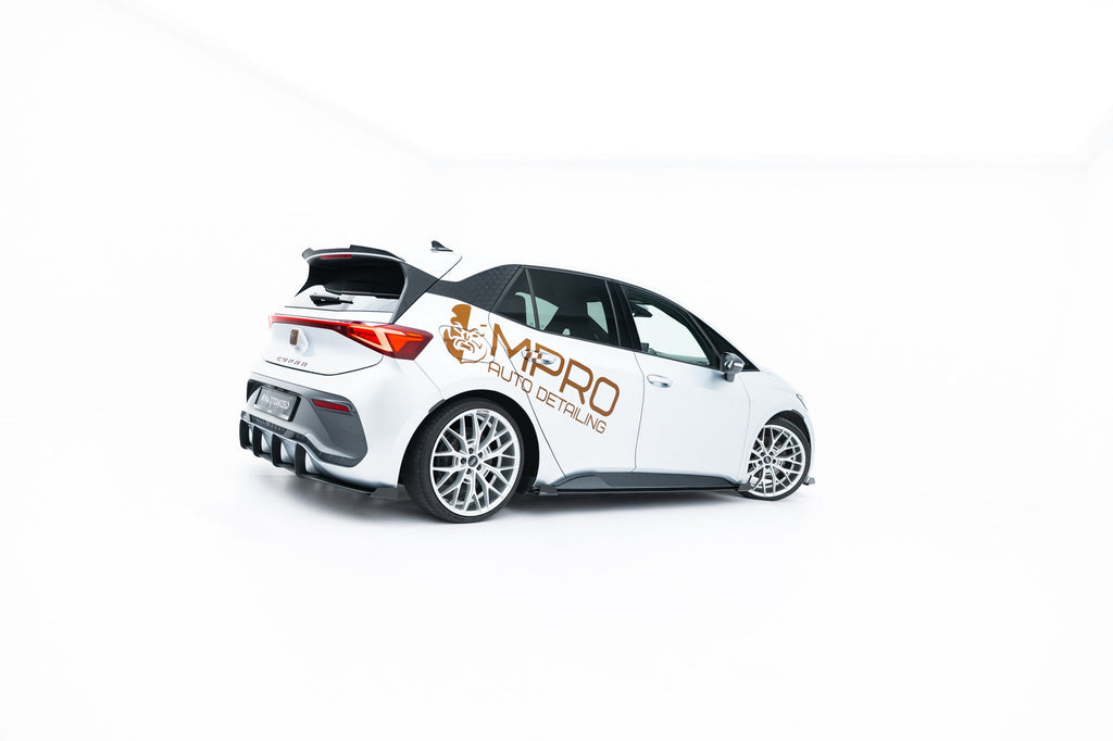 Taloneras Street Pro + Flaps Cupra Born Mk1