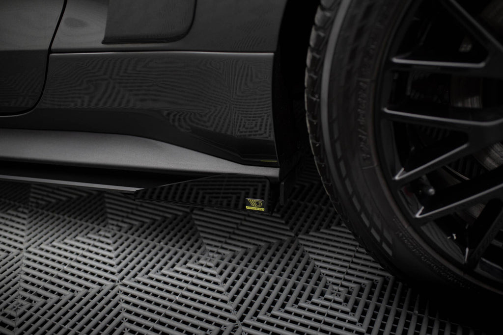 Taloneras Street Pro + Flaps Ford Mustang GT Mk6
