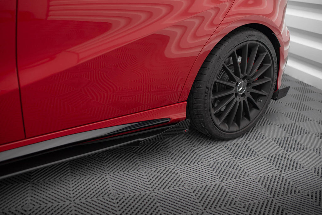 Taloneras Street Pro + Flaps Mercedes-Benz Clase A 45 AMG W176 Facelift