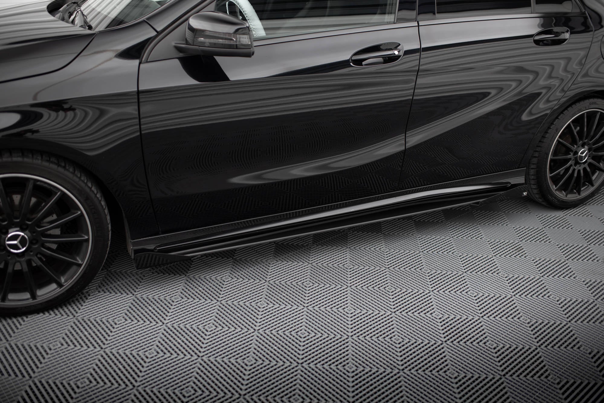 Taloneras Street Pro + Flaps Mercedes-Benz Clase A AMG-Line W176 Facelift