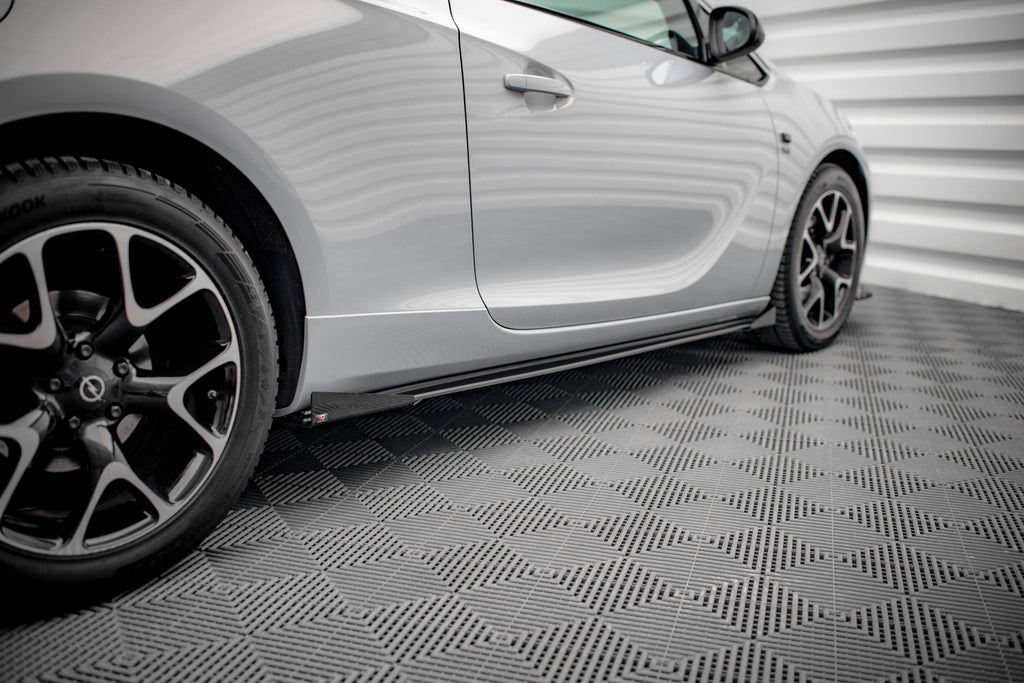 Heel plates Street Pro + Flaps Opel Astra GTC OPC-Line J
