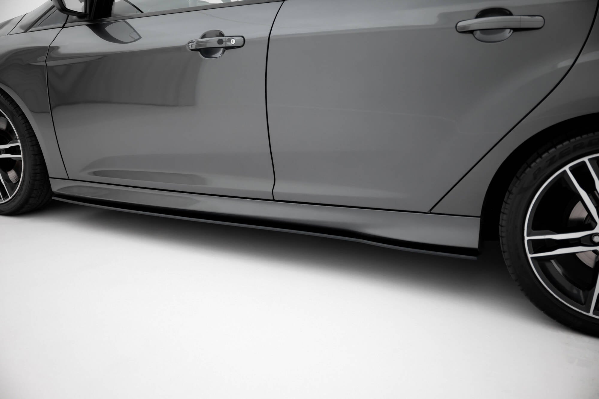 Taloneras Street Pro Ford Focus ST Mk3 Facelift