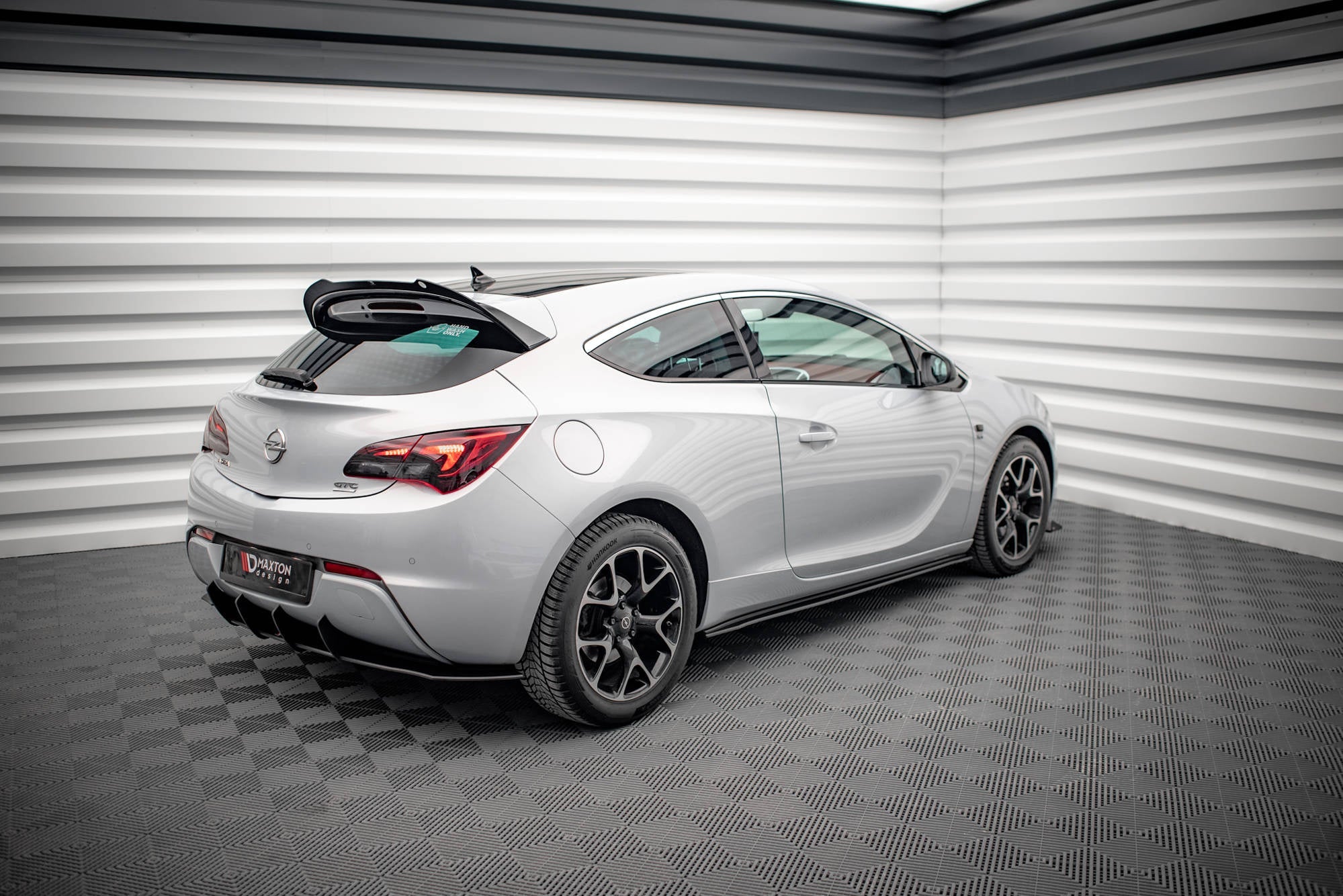 Taloneras Street Pro Opel Astra GTC OPC-Line J